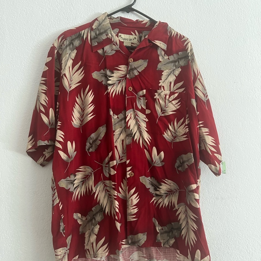 Paradise coves Tropical Leaf Print Red Casual Button-Down silk Shirt